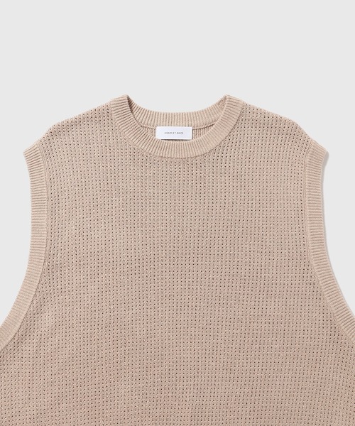 ADAM ET ROPE'（アダムエロペ）の「コットンリネン メッシュ編み ニットベスト / ロングシーズン着用可能（ベスト・メンズ・ブラック/オフホワイト/ベージュ・FREE）」の10枚目の写真