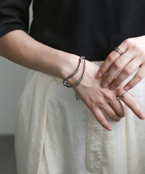 select MOCA（セレクトモカ）の「カーブラインブレスレット（ブレスレット・レディース・シルバー/ゴールド・FREE）」の19枚目の写真