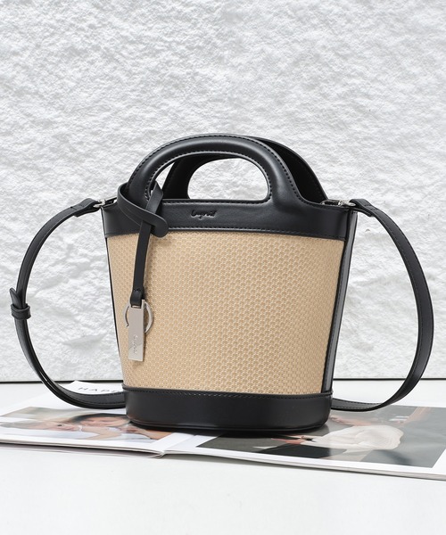 Ungrid(アングリッド)の「【Ungrid/アングリッド】型押し 巾着付きバケツショルダーバッグ(かごバッグ・レディース・ブラック/ブラック×ベージュ/ダークブラウン/キャメル・FREE)」の7枚目の写真