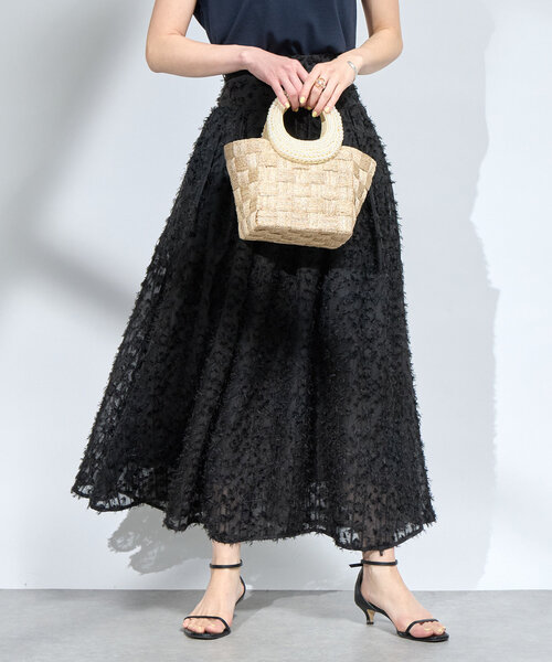 La boutique BonBon（ラブティックボンボン）の「【セットアップ可・お上品見え】カットジャガードバックレースアップスカート（スカート・レディース・ホワイト/ブラック・38/36）」の3枚目の写真