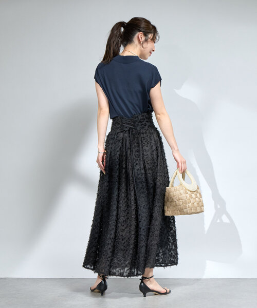 La boutique BonBon（ラブティックボンボン）の「【セットアップ可・お上品見え】カットジャガードバックレースアップスカート（スカート・レディース・ホワイト/ブラック・38/36）」の8枚目の写真