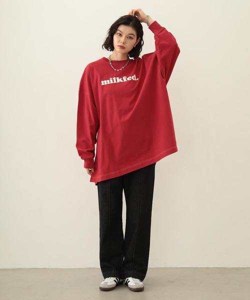MILKFED.（ミルクフェド）の「COOPER LOGO SUPER BIG L/S TOP（Tシャツ/カットソー・レディース・ブラック/レッド/オートミール・ONE SIZE）」の6枚目の写真