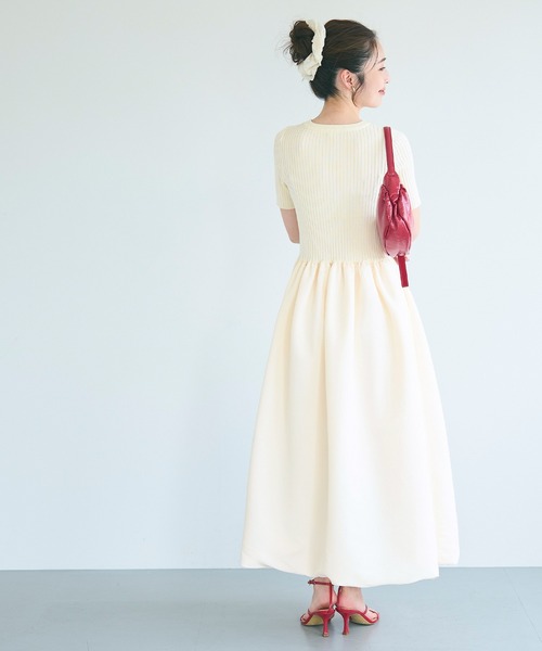 coca（coca）（コカ）の「異素材切り替えバルーンニットワンピース（ワンピース・レディース・アイボリー/ブラック・L/M/S）」の13枚目の写真