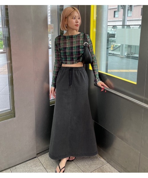 LE CIEL BLEU(ルシェルブルー)の「オゾンウォッシュジャージースカート / Ozone Washed Jersey Skirt(スカート・レディース・チャコールグレー・36/38)」の1枚目の写真