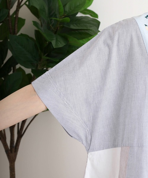Emago(イマゴ)の「EMAGO レモン刺繍チュニックシャツ(シャツ/ブラウス・レディース・ブラック/ブルー/グレー・FREE)」の5枚目の写真