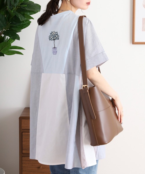 Emago(イマゴ)の「EMAGO レモン刺繍チュニックシャツ(シャツ/ブラウス・レディース・ブラック/ブルー/グレー・FREE)」の15枚目の写真