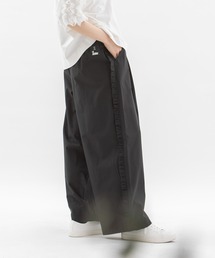 サイドフリルタックパンツ
