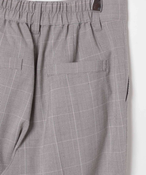 PAGEBOY（ページボーイ）の「ライトエステルフレアパンツ（スラックス・レディース・ブラック/チェック/チャコールグレー・FREE）」の4枚目の写真