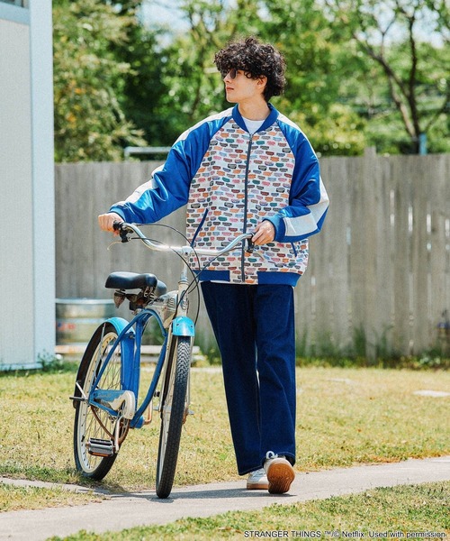 niko and...（ニコアンド）の「【STRANGER THINGS】コラボ リバーシブルブルゾン（ブルゾン・メンズ・ブラック/ブルー・LARGE/MEDIUM）」の4枚目の写真