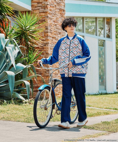 niko and...（ニコアンド）の「【STRANGER THINGS】コラボ リバーシブルブルゾン（ブルゾン・メンズ・ブラック/ブルー・LARGE/MEDIUM）」の5枚目の写真