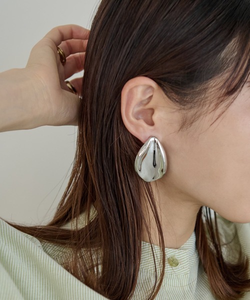 Crisp（クリスプ）の「ニュアンスドロップピアス（ピアス（両耳用）・レディース・ゴールド/シルバー・FREE）」の7枚目の写真