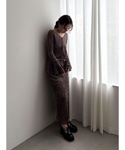 LAGUNAMOON（ラグナムーン）の「シアーベロアナロースカート（スカート・レディース・アイボリー/ブラック/ブラウン・SMALL/MEDIUM）」の10枚目の写真