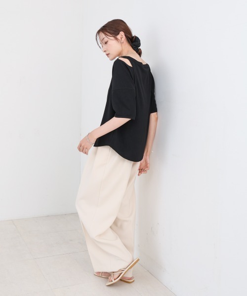 Bab(バブ)の「アシメコクーンスリーブカットソー(Tシャツ/カットソー・レディース・ブルー/オフホワイト/ブラック・FREE)」の14枚目の写真