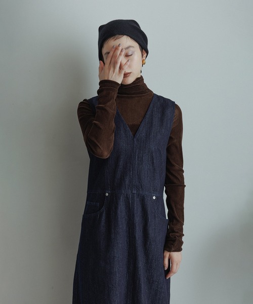 ADAM ET ROPE'(アダムエロペ)の「【WEB限定】デニムIラインワンピース(ワンピース・レディース・ネイビー/ブルー・36/38)」の2枚目の写真
