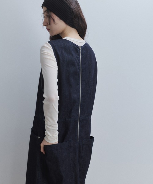 ADAM ET ROPE'(アダムエロペ)の「【WEB限定】デニムIラインワンピース(ワンピース・レディース・ネイビー/ブルー・36/38)」の9枚目の写真