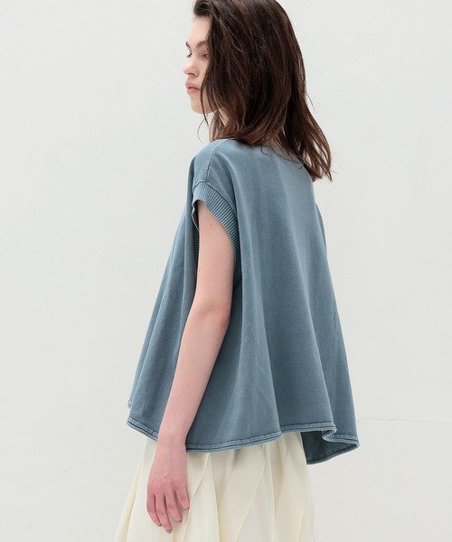 DRESSLAVE(ドレスレイブ)の「stone wash over sleeveless pull(ストーンウォッシュオーバースリーブレスプルオーバー)(ニット/セーター・レディース・ライトブルー/ベージュ・38)」の3枚目の写真