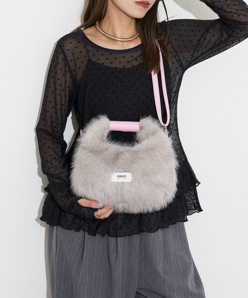GRAIN（グレイン）の「【GRAIN/グレイン】2WAYミニフェイクファーハンドバッグ（ショルダーバッグ・レディース・ブラウン/ベージュ/グレー・FREE）」の5枚目の写真