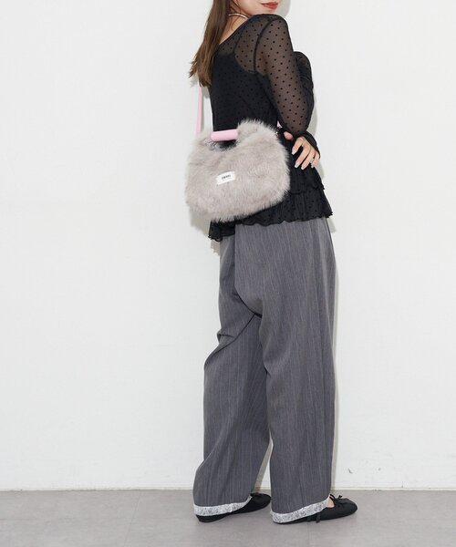 GRAIN（グレイン）の「【GRAIN/グレイン】2WAYミニフェイクファーハンドバッグ（ショルダーバッグ・レディース・ブラウン/ベージュ/グレー・FREE）」の10枚目の写真