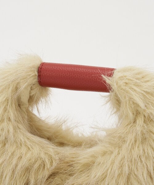 GRAIN（グレイン）の「【GRAIN/グレイン】2WAYミニフェイクファーハンドバッグ（ショルダーバッグ・レディース・ブラウン/ベージュ/グレー・FREE）」の19枚目の写真