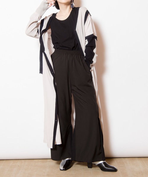 OSMOSIS（オズモーシス）の「バックプリーツヘムパンツ（その他パンツ・レディース・ネイビー/ブラック/ライトベージュ・ONE SIZE）」の13枚目の写真