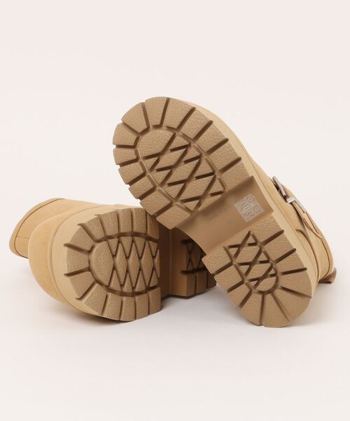 CHARLES & KEITH（チャールズ & キース）の「Bergen ベルゲン テクスチャーファートリムリジッドソールプラットフォームアンクルブーツ（ブーツ・レディース・サンドベージュ/ブラウン・26.5cm/25.5cm/25cm/24.5cm/23.5cm/23cm/22.5cm）」の7枚目の写真