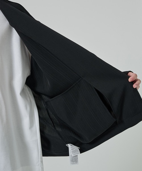 CULLNI（クルニ）の「【CULLNI】別注 Minimal Pocket PLEATS Cardigan（カーディガン/ボレロ・メンズ・ブラック/ブラウン/ダークグレー・1/2）」の20枚目の写真