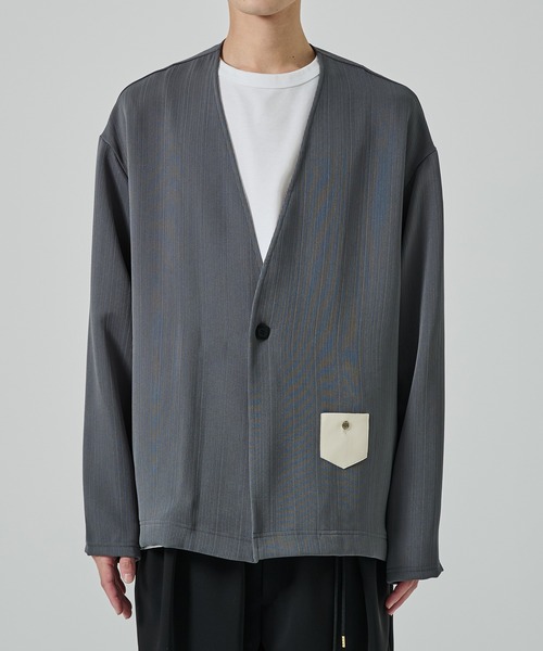 CULLNI（クルニ）の「【CULLNI】別注 Minimal Pocket PLEATS Cardigan（カーディガン/ボレロ・メンズ・ブラック/ブラウン/ダークグレー・1/2）」の21枚目の写真
