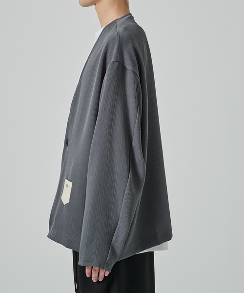 CULLNI（クルニ）の「【CULLNI】別注 Minimal Pocket PLEATS Cardigan（カーディガン/ボレロ・メンズ・ブラック/ブラウン/ダークグレー・1/2）」の22枚目の写真