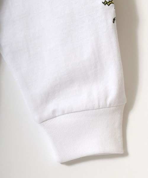 BEN DAVIS(ベンデイビス)の「BEN DAVIS/ベンデイビス MULT-CULTURAL EMB LS TEE/オーバーサイズ ストリート 袖プリント ロゴ ワンポイント刺繍 ロングスリーブTシャツ/ロンT/レディース メンズ/2025AW 秋冬(Tシャツ/カットソー・メンズ・ホワイト/ブラック/オフホワイト・M/L/XL)」の14枚目の写真