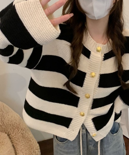 cammie(キャミー)の「ワイドボーダーニットカーディガン(カーディガン/ボレロ・レディース・ブラック/ピンク/レッド・FREE)」の6枚目の写真