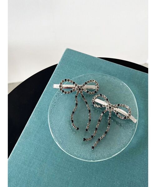 CALNAMUR（カルナムール）の「パールビジューリボンピン（ヘアピン・レディース・シルバー/ブラック・FREE）」の7枚目の写真