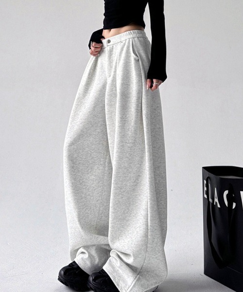VIBGYOR（ヴィブジョー）の「バレルレッグワイドスウェットパンツ / 裏起毛 ルーズシルエット ボトム(CZ)（スウェットパンツ・レディース・ブラック/ホワイト・LARGE/MEDIUM）」の7枚目の写真