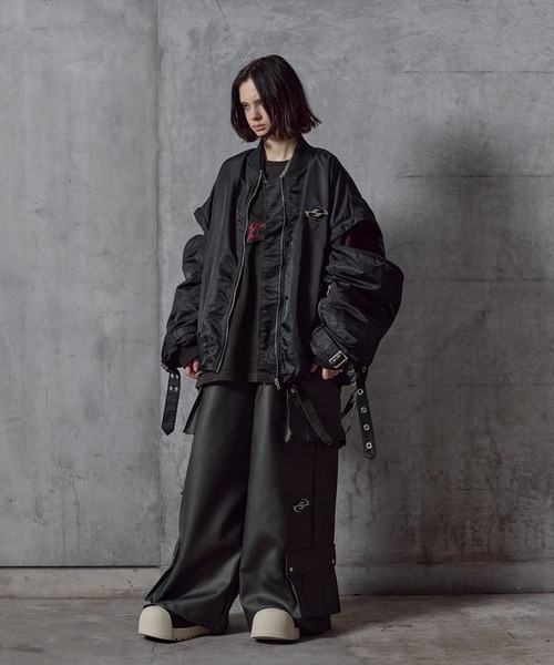 ERAR(エラー)の「【ERAR】PU合皮サスペンダースーパーワイドハイギミックメタルパーツカーゴパンツ(カーゴパンツ・メンズ・ブラック系/ブラック・XL/L/M/S)」の17枚目の写真