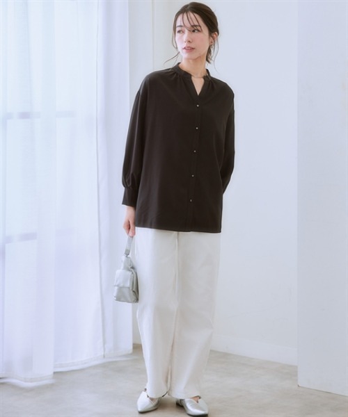 nissen(ニッセン)の「【とろみ素材】バックシャーリングスキッパーシャツ(防シワ・吸汗速乾)<大きいサイズ有>(シャツ/ブラウス・レディース・アイボリー/ブラック/グリーン/ベージュ・S/M/L/LL)」の8枚目の写真