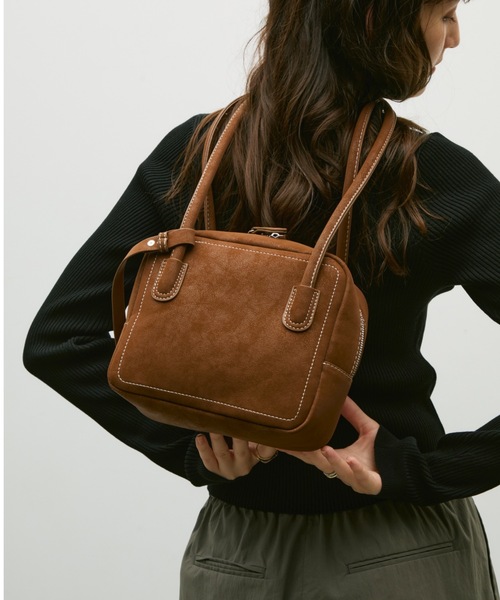 Lutim by u(ルチバイユー)の「Eco leather square boston bag / エコレザースクエアボストンバック(ボストンバッグ・レディース・ブラック/グレー/ブラウン・FREE)」の1枚目の写真