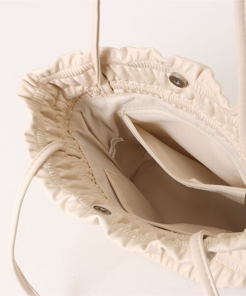 ユウキュウ（U．Q）/フェイクレザーシャーリングバッグ フェイクレザーシャーリングバッグ（ショルダーバッグ）｜AVALON(U.Q