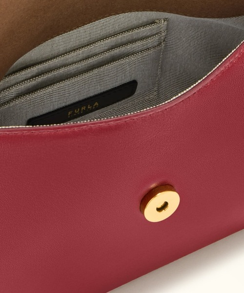 FURLA（フルラ）の「フルラ スフェラ ソフト ミニクロスボディバッグ（ショルダーバッグ・レディース・ホワイト/レッド/ブラック・ONE SIZE）」の9枚目の写真