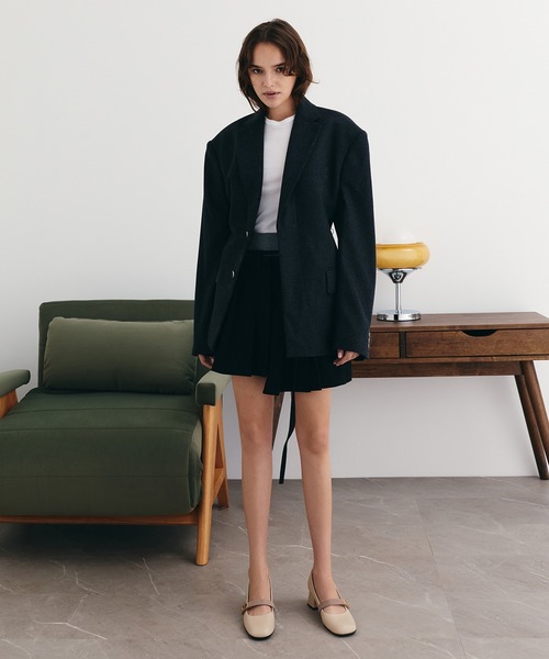 CHARLES & KEITH（チャールズ & キース）の「Lando ランド メタリックバックルメリージェーンパンプス（パンプス・レディース・ブラック系その他2/オフホワイト/ベージュ/ブラック系その他・22.5cm/23cm/23.5cm/24.5cm/25cm/25.5cm）」の5枚目の写真