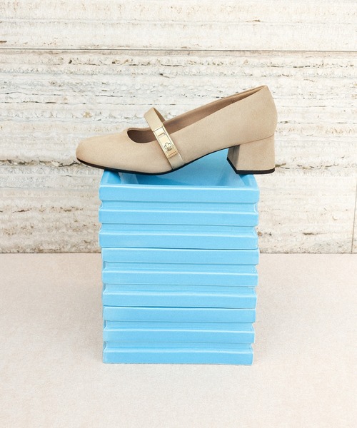 CHARLES & KEITH（チャールズ & キース）の「Lando ランド メタリックバックルメリージェーンパンプス（パンプス・レディース・ブラック系その他2/オフホワイト/ベージュ/ブラック系その他・22.5cm/23cm/23.5cm/24.5cm/25cm/25.5cm）」の20枚目の写真