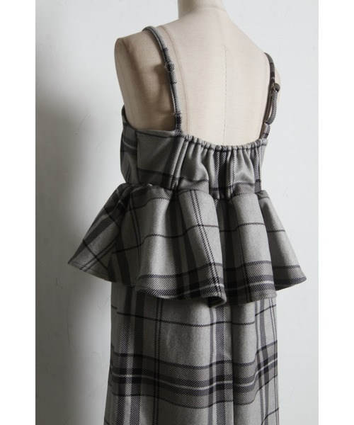 tocco closet(トッコ クローゼット)の「【ZOZO限定】起毛ストレッチチェックキャミソールジャンパースカート(ジャンパースカート・レディース・グレー/ブラック/レッド・M)」の7枚目の写真
