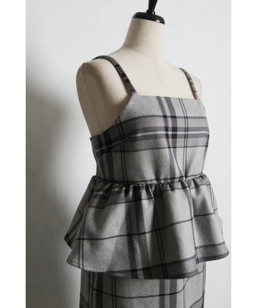 tocco closet(トッコ クローゼット)の「【ZOZO限定】起毛ストレッチチェックキャミソールジャンパースカート(ジャンパースカート・レディース・グレー/ブラック/レッド・M)」の10枚目の写真