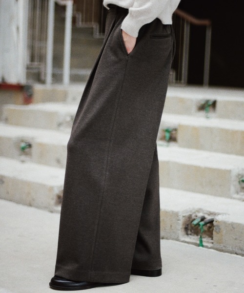WYM LIDNM（ウィム バイ リドム）の「DOUBLE-FACED DEEP TUCK BAGGY SLACKS（スラックス・メンズ・アッシュブラウン/グレー/チャコール・L/M/S）」の5枚目の写真