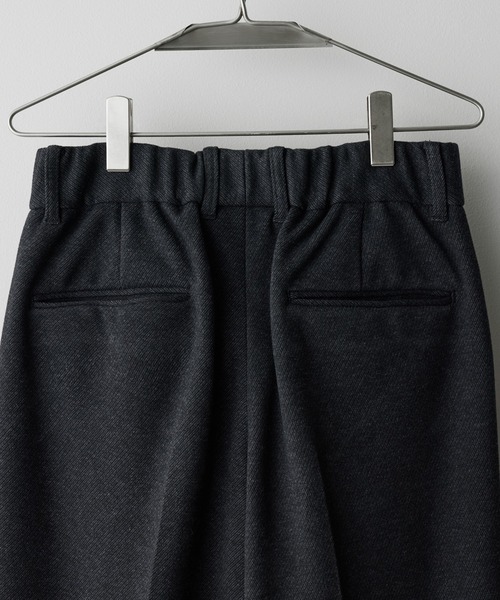 WYM LIDNM（ウィム バイ リドム）の「DOUBLE-FACED DEEP TUCK BAGGY SLACKS（スラックス・メンズ・アッシュブラウン/グレー/チャコール・L/M/S）」の11枚目の写真
