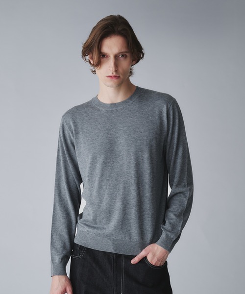 Regen Glanz（レーゲングランツ）の「wool blend crewneck cropped knit/ウールブレンドクロップドクルーネックニット（ニット/セーター・メンズ・グレー/ダークグリーン/オフホワイト/ブラック/ブラウン系その他/ネイビー/ダークブラウン/ベージュ系その他/ワインレッド・MEDIUM/LARGE/SMALL）」の3枚目の写真