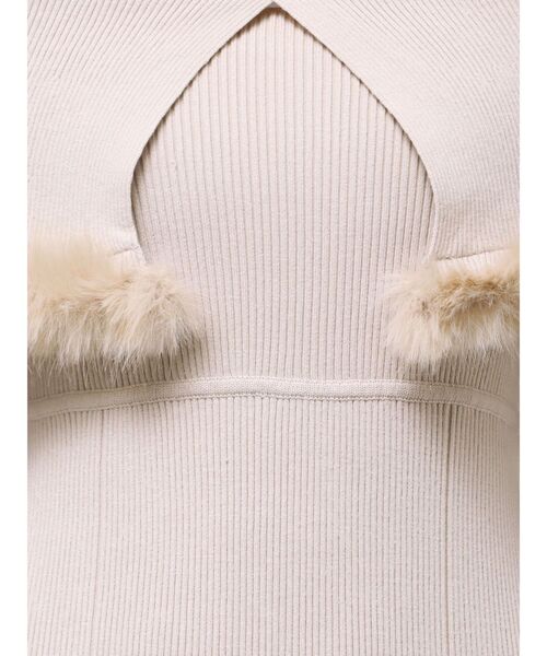 MERCURYDUO(マーキュリーデュオ)の「ファートリミングニットワンピース(ワンピース・レディース・ライトグレー/ベージュ/ブラック・MEDIUM/SMALL)」の16枚目の写真