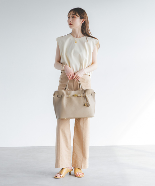 Noble(ノーブル)の「《追加》MILOS/ミロス 金具付きトート(トートバッグ・レディース・ブラック/ベージュ・FREE)」の18枚目の写真