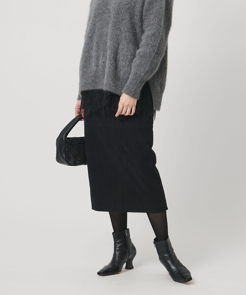 UNITED ARROWS（ユナイテッドアローズ）の「スエードライク タイトスカート ‐ウォッシャブル‐（スカート・レディース・オフホワイト/ライトピンク/ブラック/ダークブラウン/ピンク・34/40/38/36）」の2枚目の写真