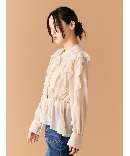 LILY BROWN（リリーブラウン）の「[L.B CANDY STOCK]ビジューフリルブラウス（シャツ/ブラウス・レディース・ブラック/ベージュ・F）」の6枚目の写真