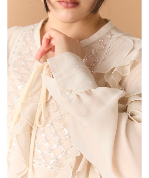 LILY BROWN（リリーブラウン）の「[L.B CANDY STOCK]ビジューフリルブラウス（シャツ/ブラウス・レディース・ブラック/ベージュ・F）」の10枚目の写真
