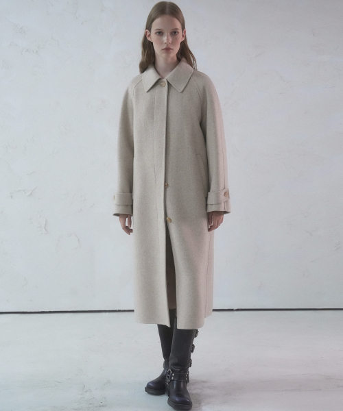AVANDRESS(アバンドレス )の「Hidden Handmade Wool Coat CAMEL(チェスターコート・レディース・キャメル・SMALL/MEDIUM)」の2枚目の写真